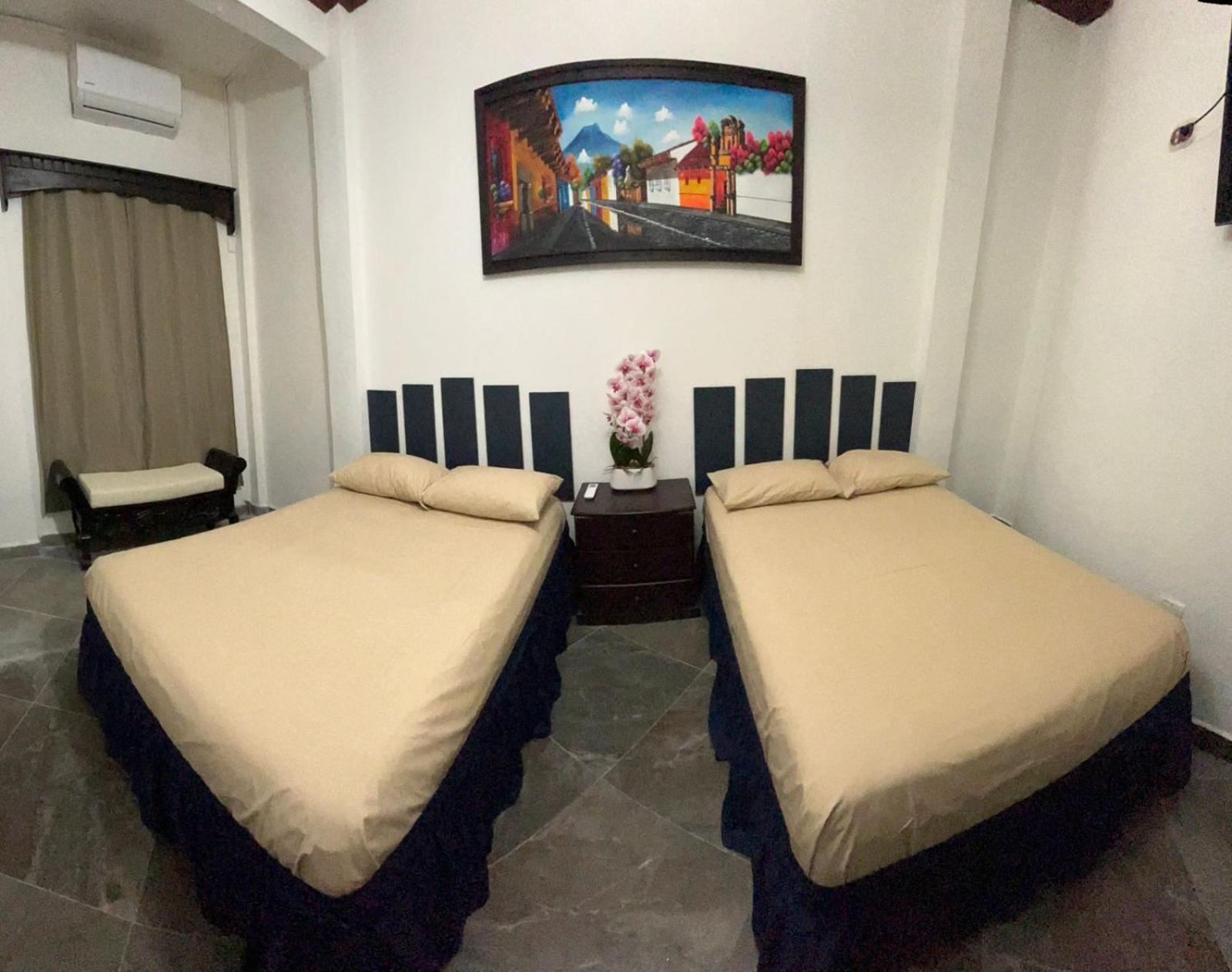 Hostal Casa De Grethel Flores Bagian luar foto