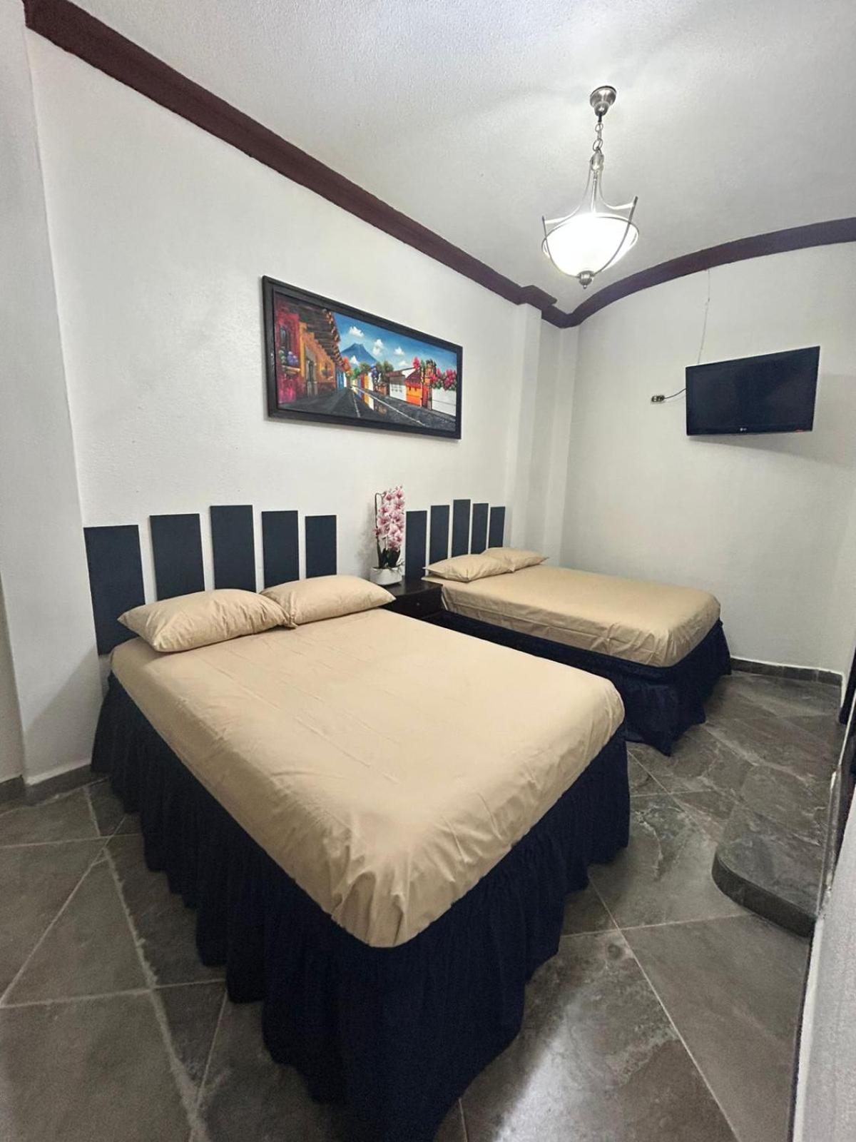 Hostal Casa De Grethel Flores Bagian luar foto