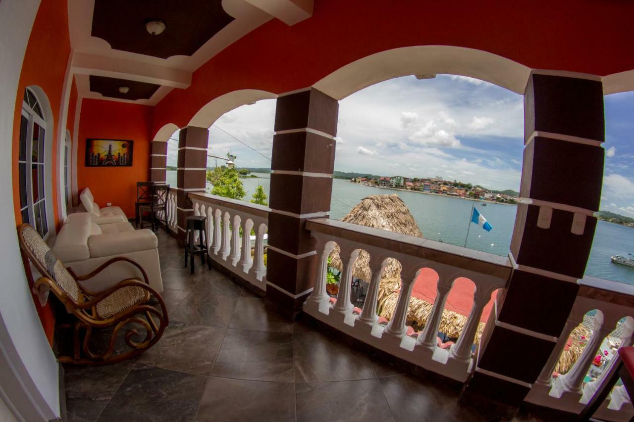 Hostal Casa De Grethel Flores Bagian luar foto