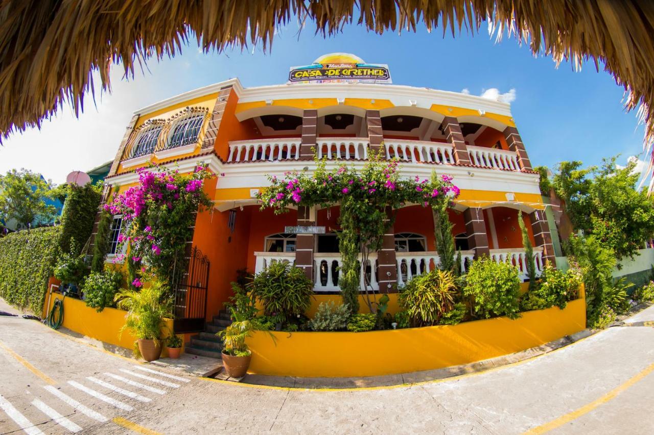 Hostal Casa De Grethel Flores Bagian luar foto